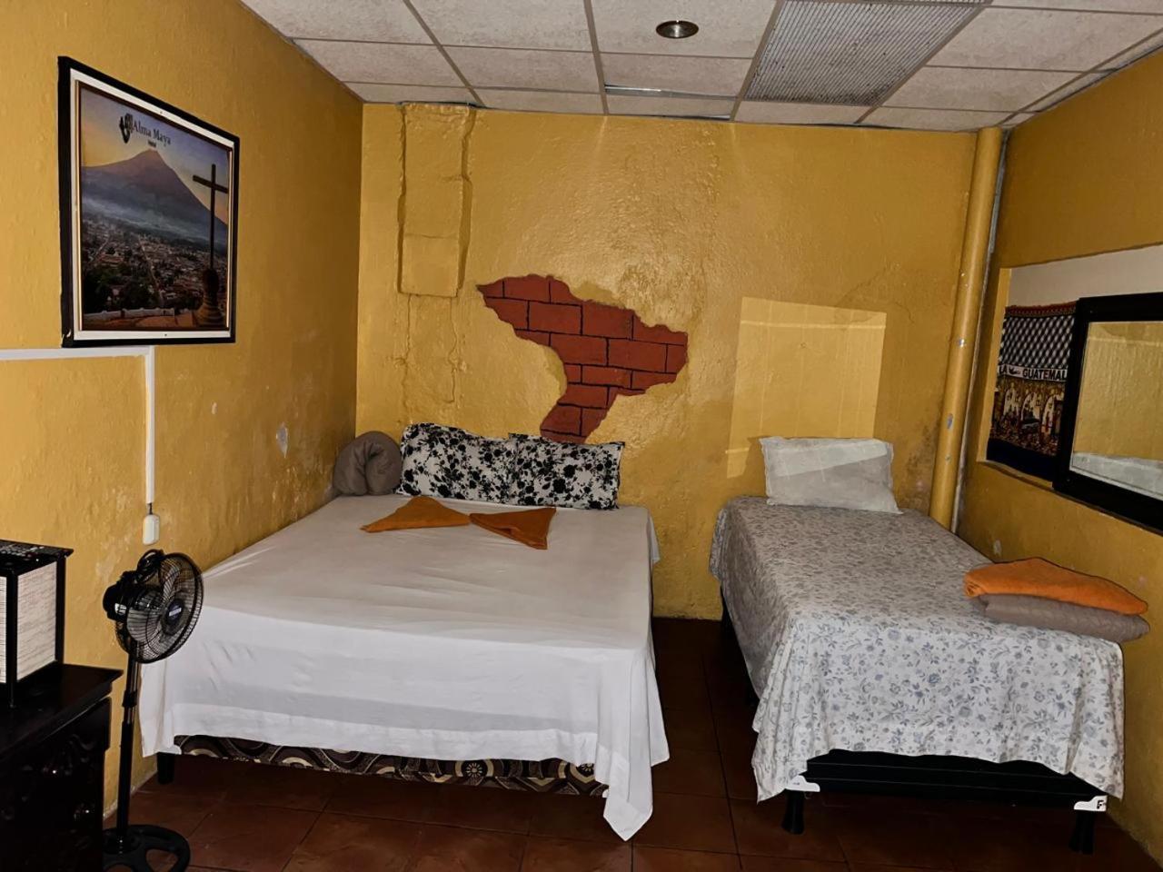 Hotel Alma Maya Antigua Exterior photo